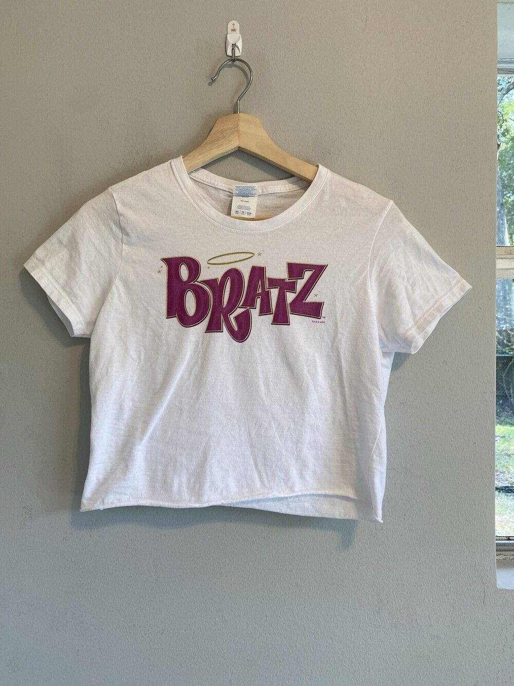 Bratz Vintage Y2K White Pink Logo Cropped T-Shirt Women's XS